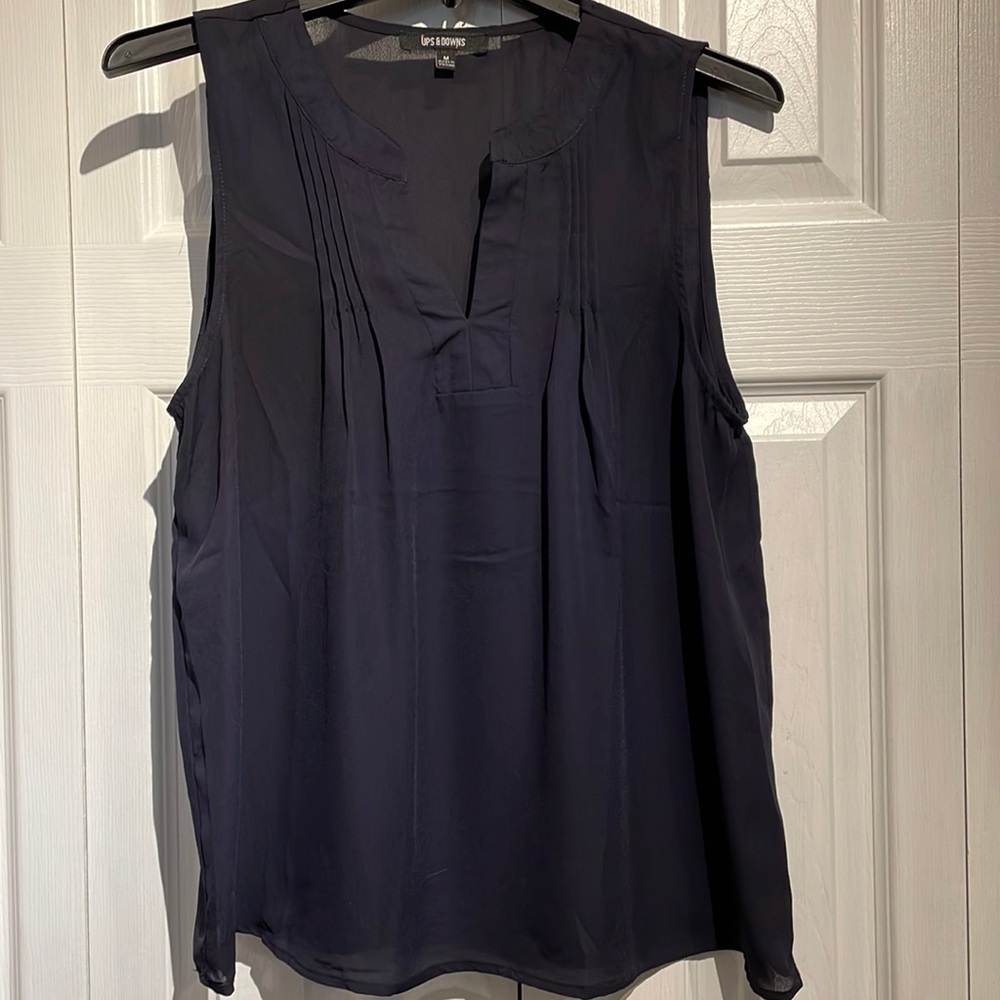Ups and Downs navy sleeveless top size medium